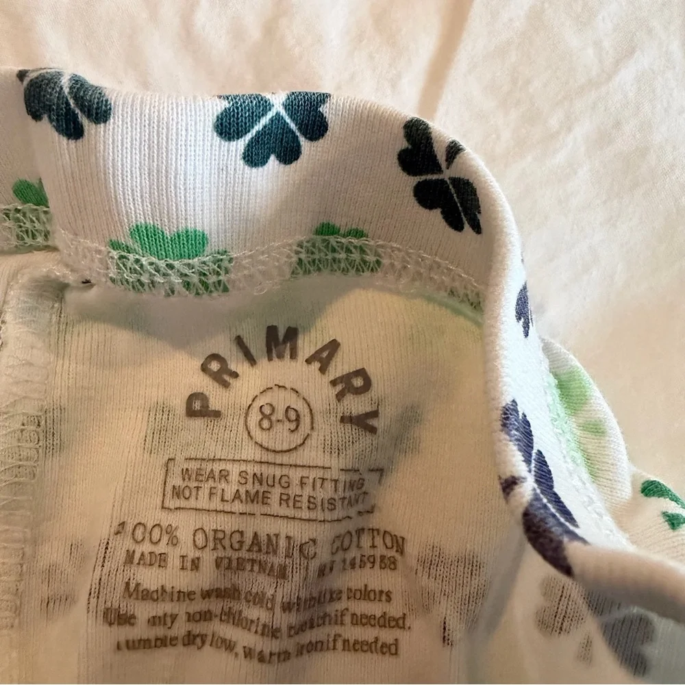 Primary Kids St. Patrick’s Pajama Set  Clover Shamrock Design Size 8-9 Years